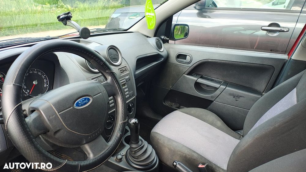 Ford Fiesta 1.25i Comfort - 12