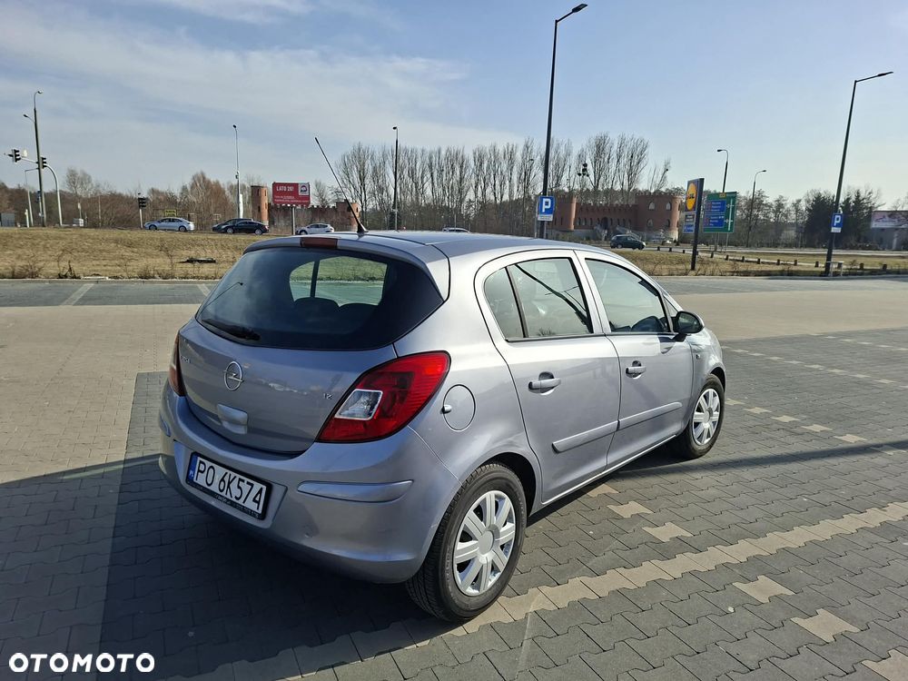 Opel Corsa - 11