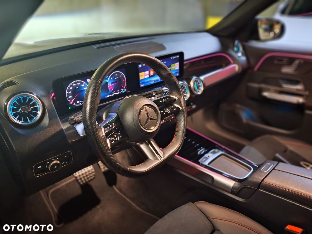 Mercedes-Benz GLB 200 d 4-Matic AMG Line 8G-DCT - 31