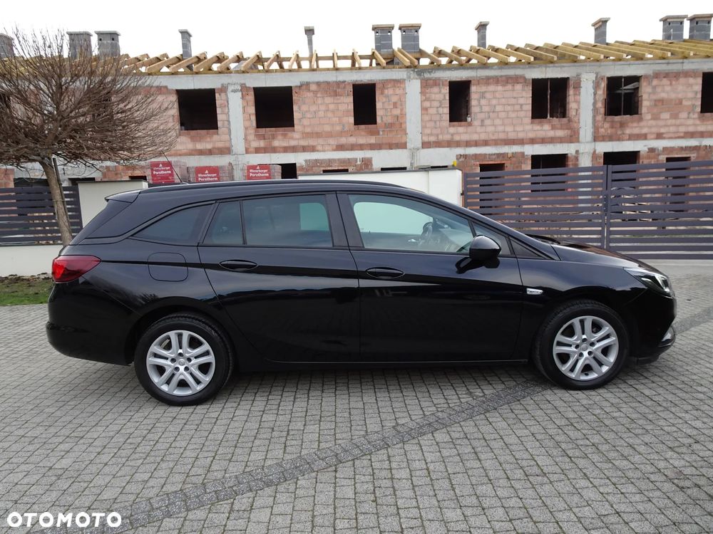 Opel Astra 1.6 CDTI Enjoy - 9