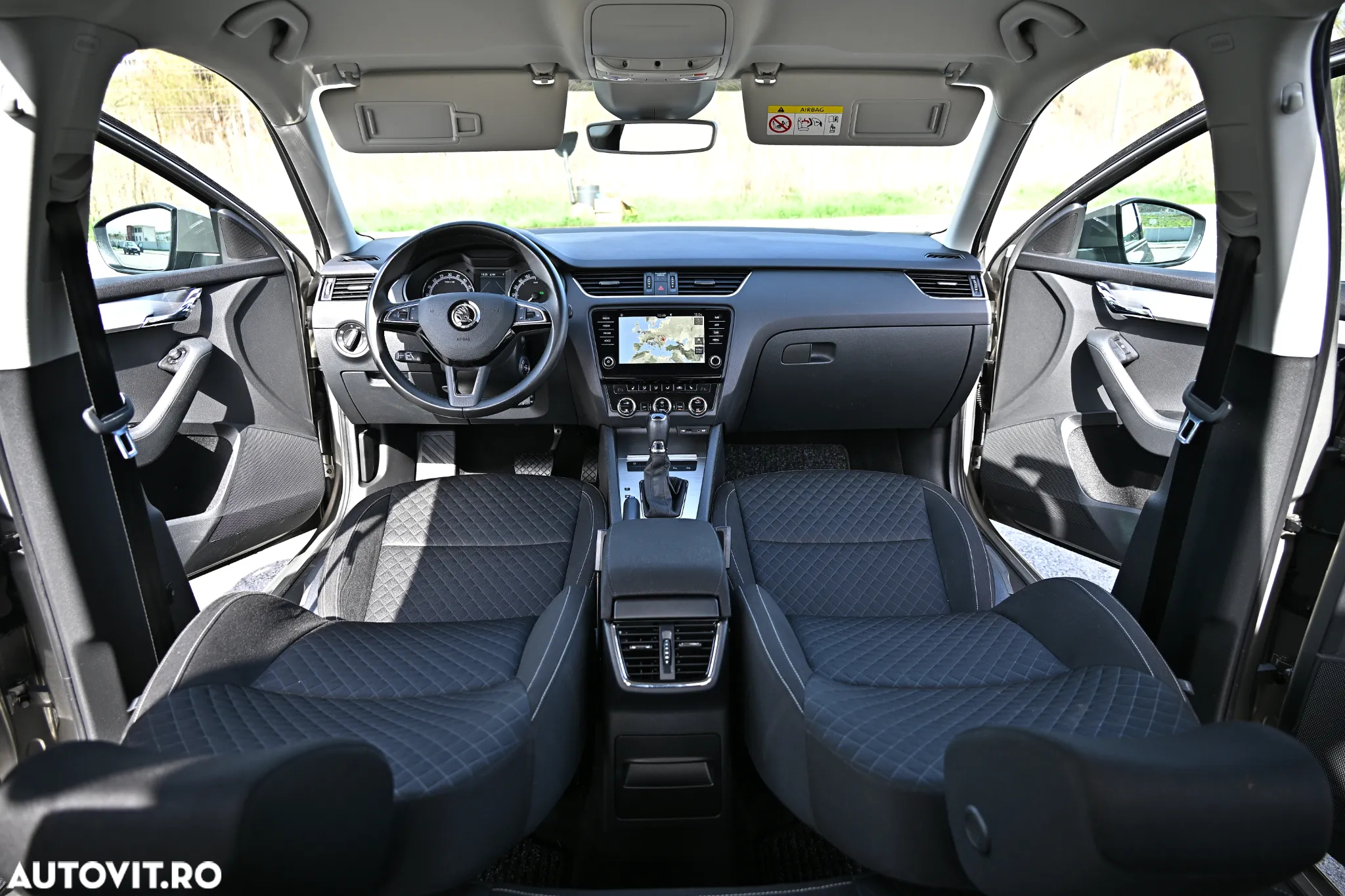 Skoda Octavia 2.0 TDI DSG Style - 21