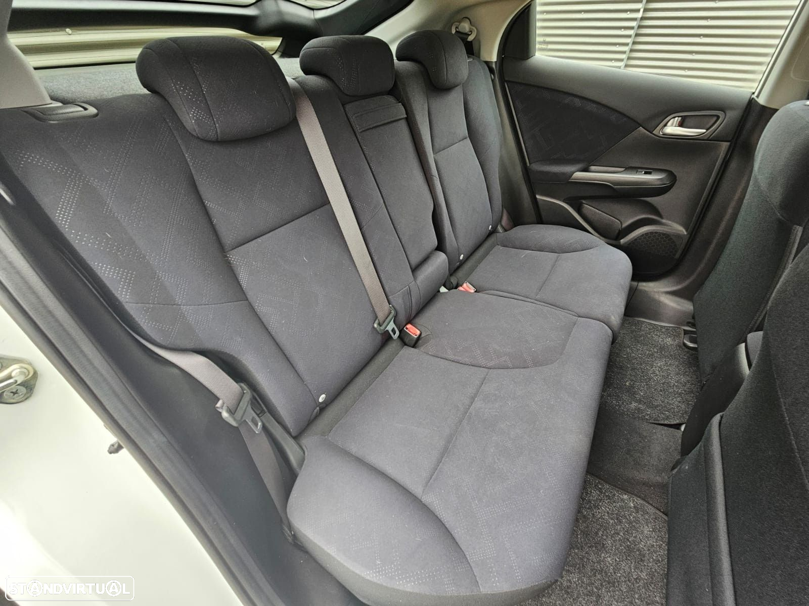 Honda Civic 1.6 i-DTEC Sport - 24