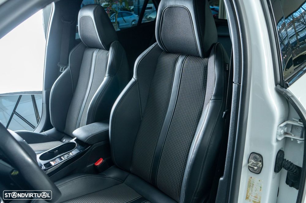 Peugeot e-2008 50 kWh GT Line - 8