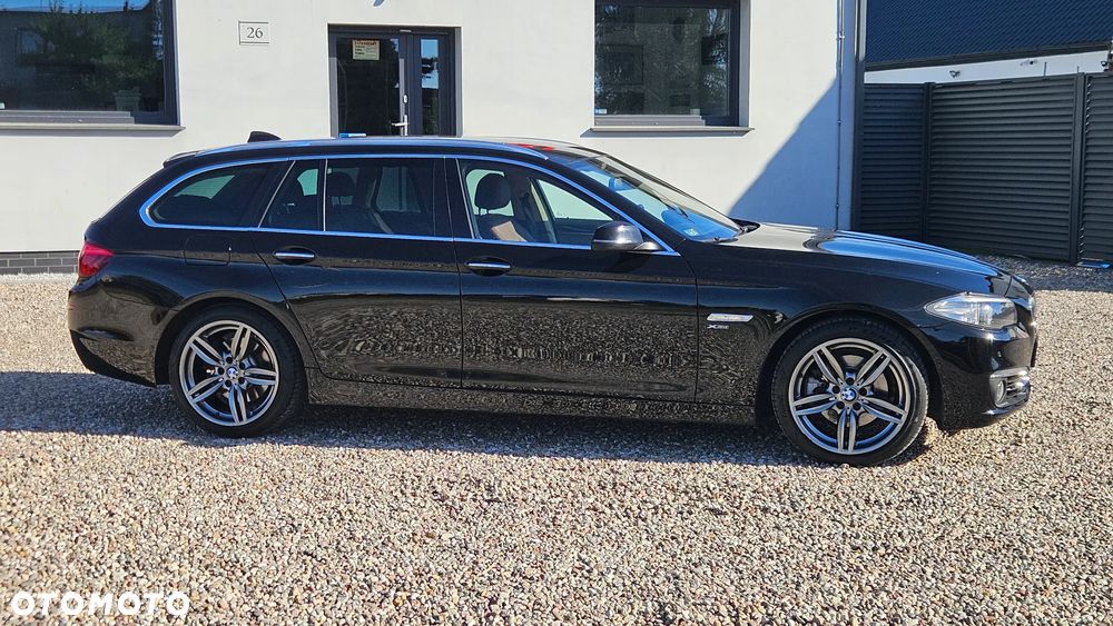 BMW Seria 5 520d xDrive - 12