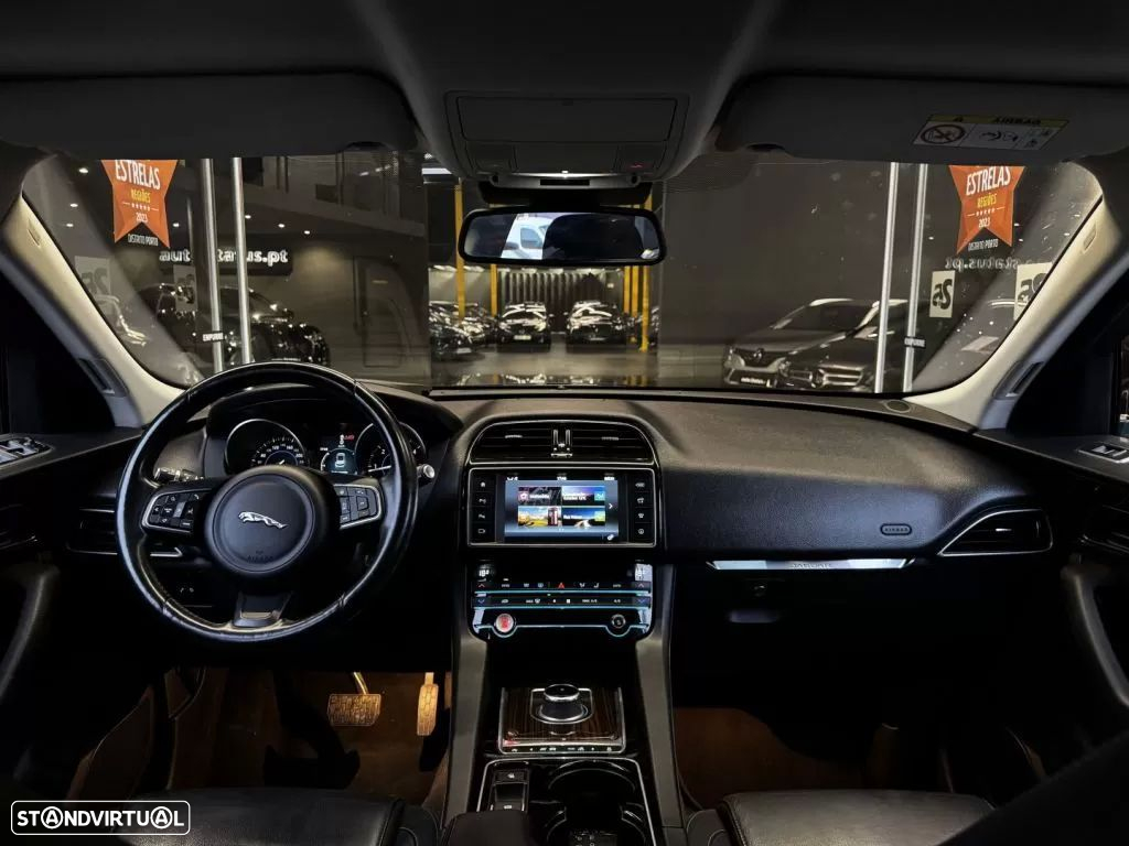 Jaguar F-Pace - 18