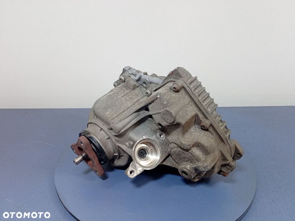 BMW 7 G11 G12 REDUKTOR ROZDZIELACZ NAPĘDU 8673712 - 2