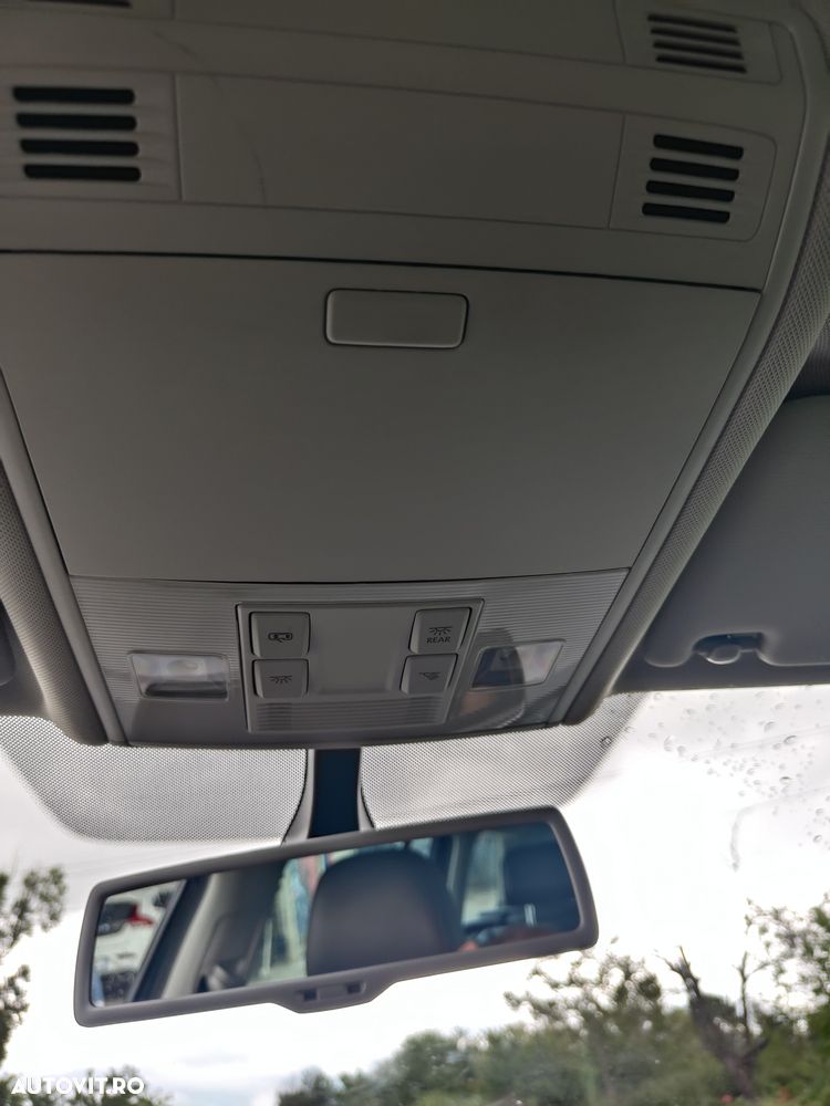 Volkswagen Golf - 11