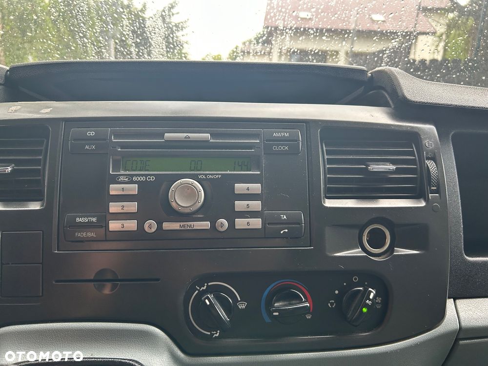 Ford Transit - 18