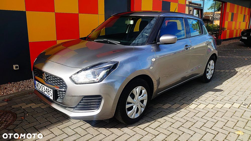 Suzuki Swift 1.2 Dualjet SHVS Premium CVT - 2