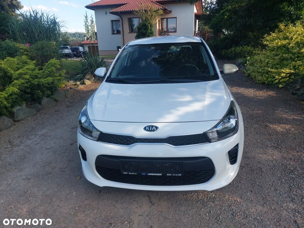 Kia Rio - 1