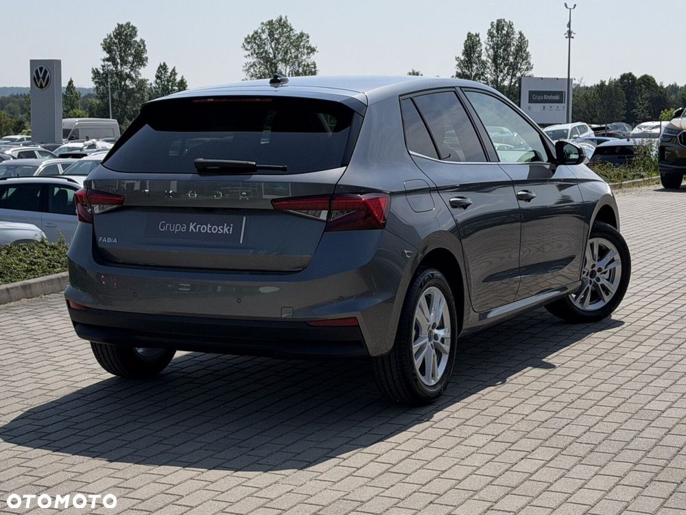 Skoda Fabia 1.0 TSI Drive DSG - 5