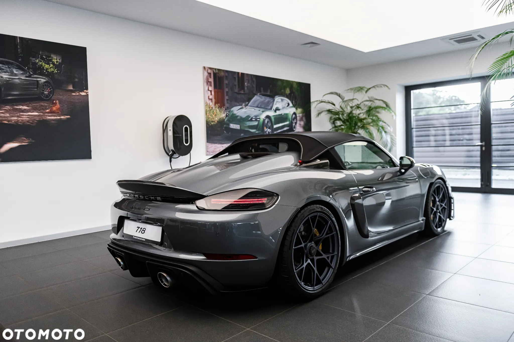 Porsche 718 Spyder - 7