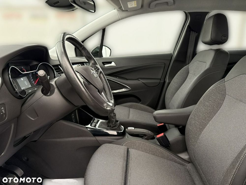 Opel Crossland - 12