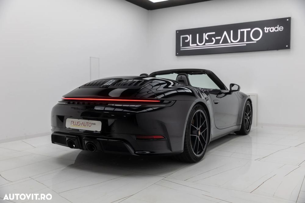 Porsche 911 Carrera GTS PDK - 8