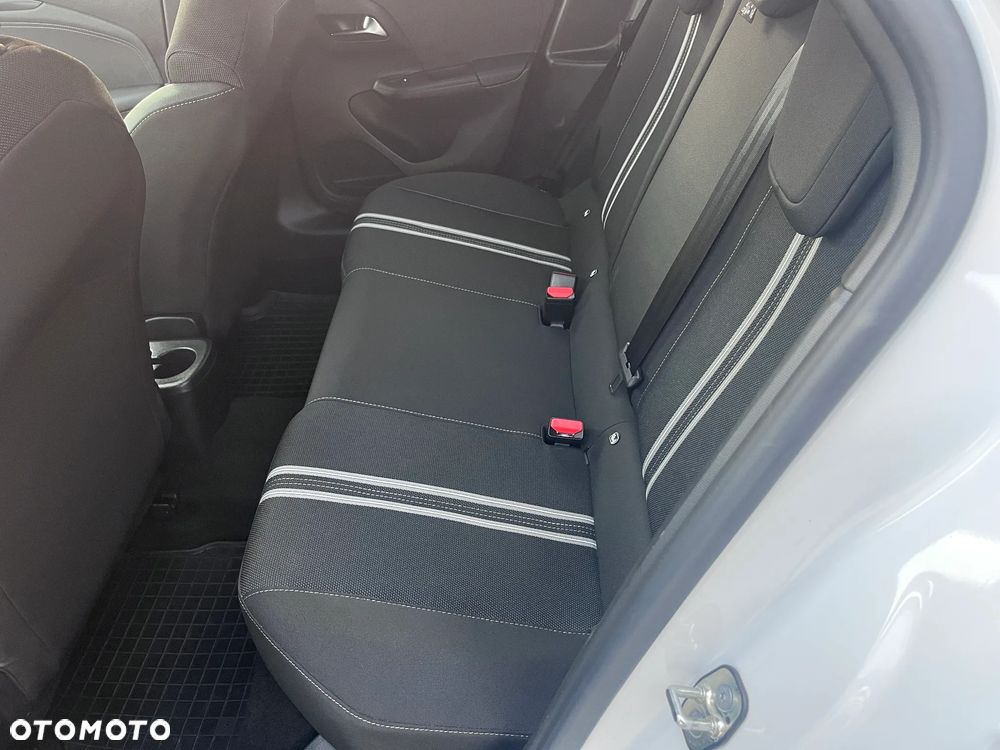 Opel Corsa - 18
