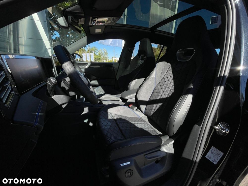 Volkswagen Tiguan - 22