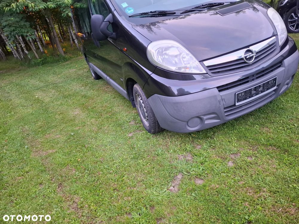 Opel Vivaro - 11
