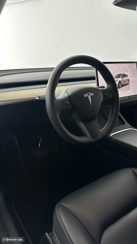 Tesla Model Y Tração Traseira - 22