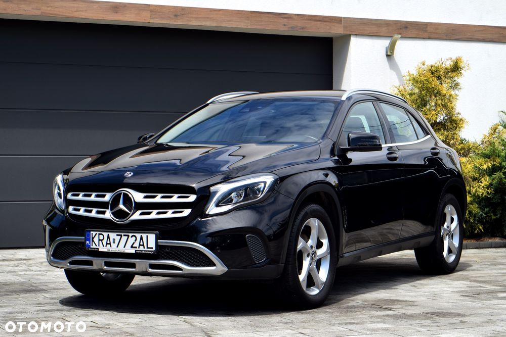 Mercedes-Benz GLA 200 7G-DCT Style - 29