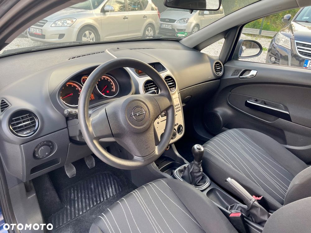 Opel Corsa 1.4 16V Enjoy - 3