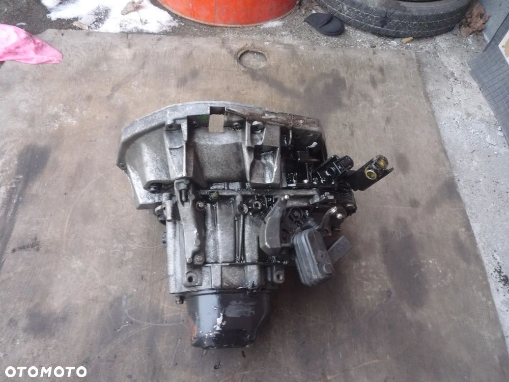 RENAULT LAGUNA II 1.9 DCI SKRZYNIA BIEGÓW 6PK - 7