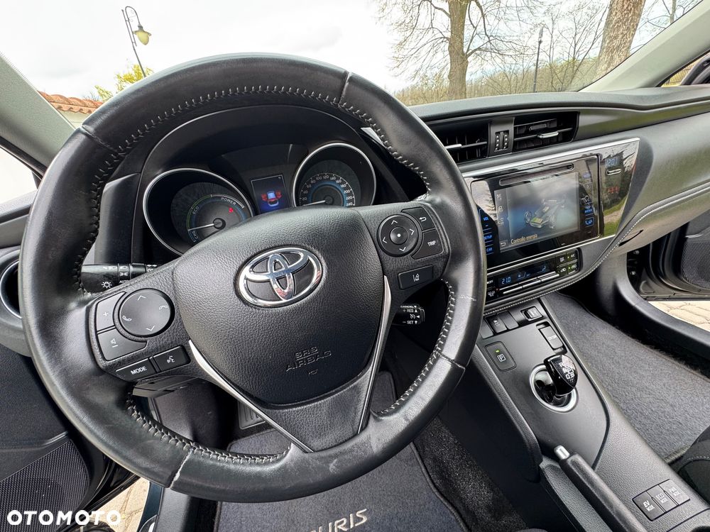 Toyota Auris - 40