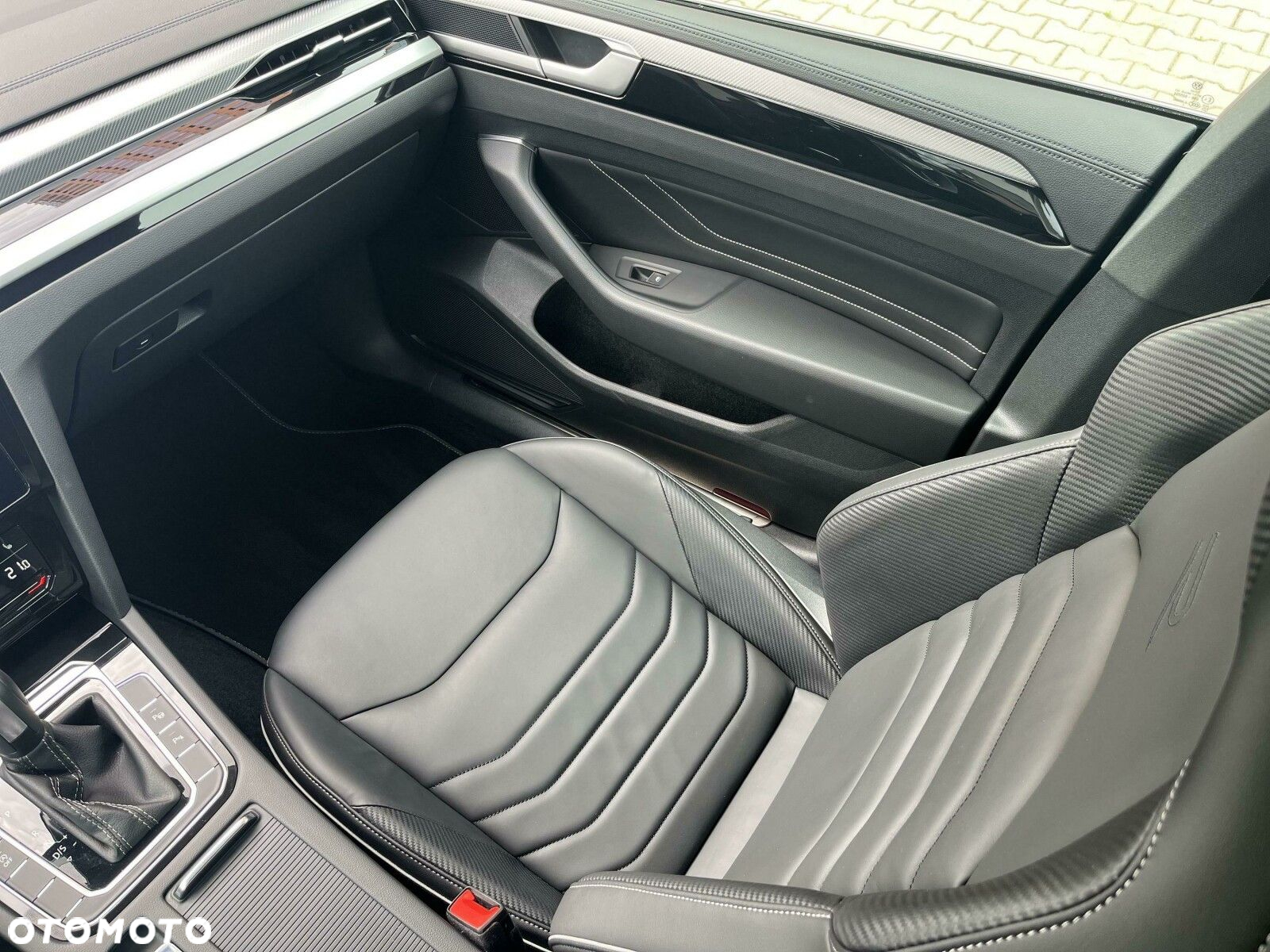 Volkswagen Arteon 2.0 TDI 4Motion R-Line DSG - 17
