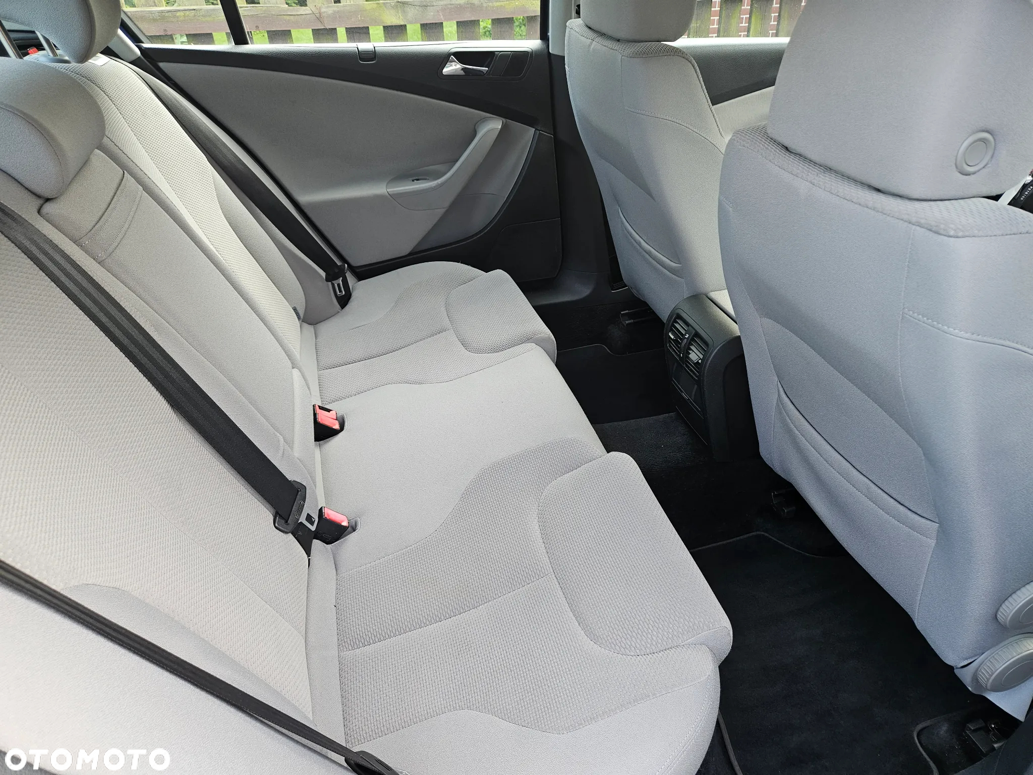 Volkswagen Passat 2.0 FSI Comfortline - 7