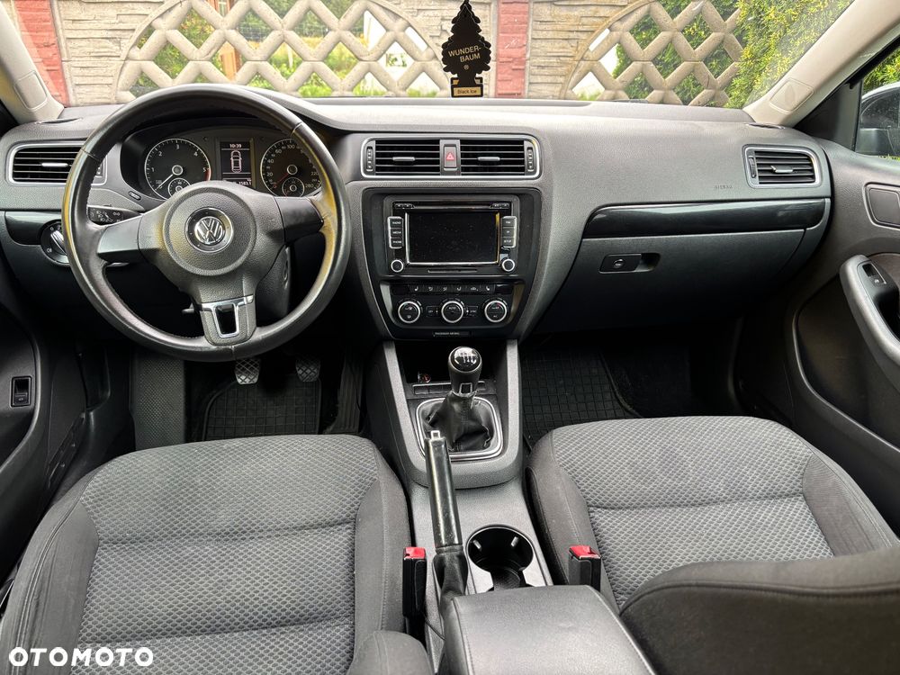 Volkswagen Jetta 2.0 TDI Comfortline - 7