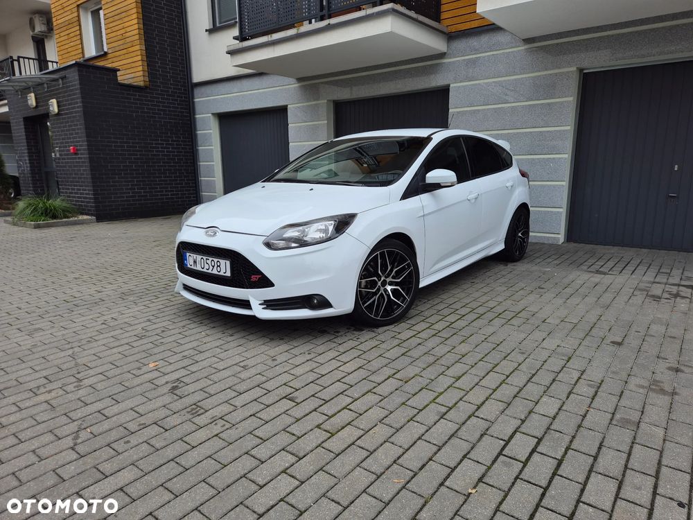 Ford Focus - 1