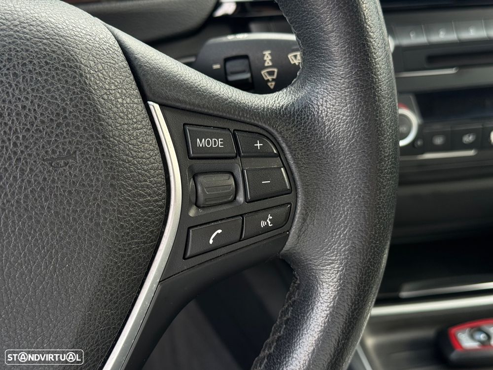 BMW 318 d Auto Line Sport - 14