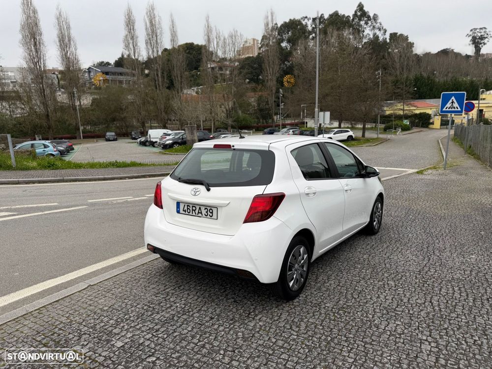Toyota Yaris 1.4 D-4D ACtive+AC - 11