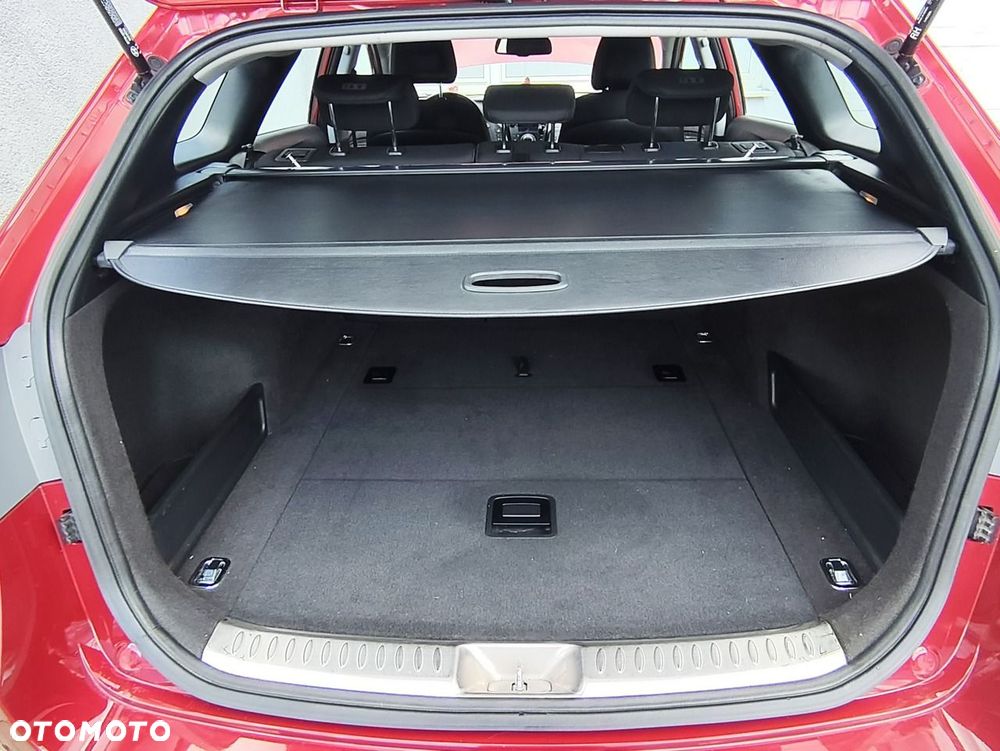 Hyundai i40 i40cw 1.7 CRDi Fifa World Cup Edition - 27