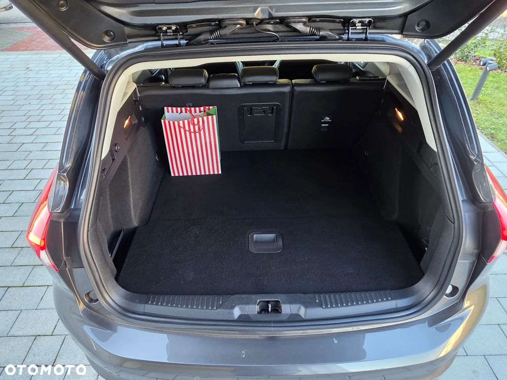 Ford Focus ver-1-5-ecoboost-start--stopp--system-vignale - 12