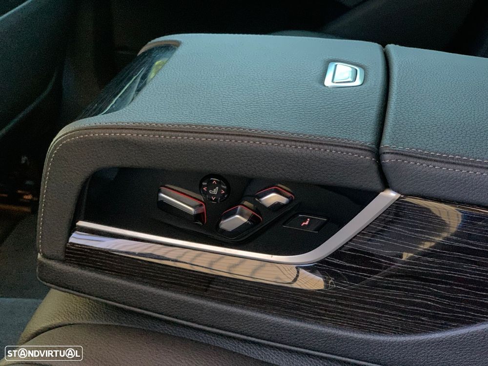 BMW 725 d Pack M - 14