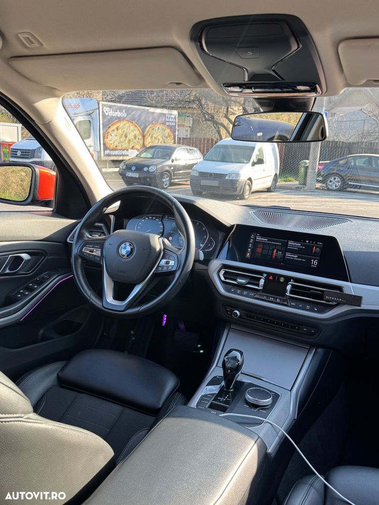 BMW Seria 3 320d xDrive AT Sport Line - 7