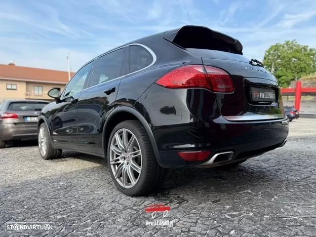 Porsche Cayenne Platinum Edition - 14