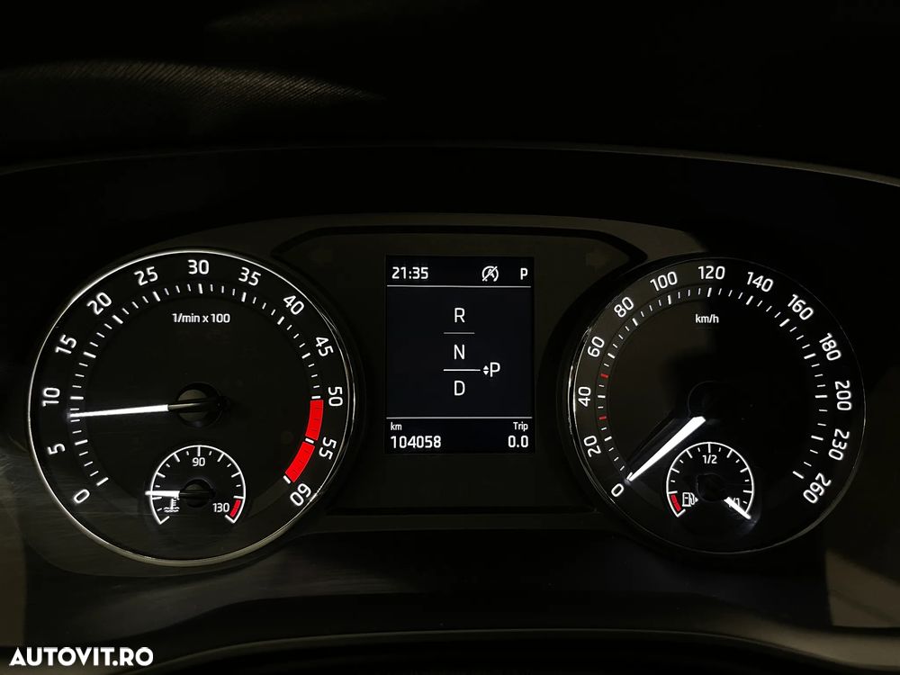 Skoda Octavia 2.0 TDI DSG Ambition - 29