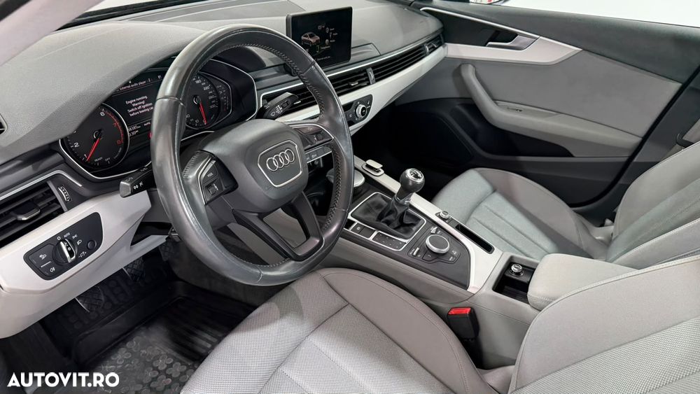 Audi A4 Limuzina 2.0 TFSI ultra Design - 4