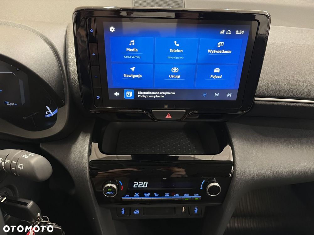 Toyota Yaris Cross Hybrid 1.5 Comfort 4x4 - 17