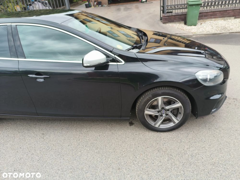 Volvo V40 D4 Drive-E R-Design Summum - 27