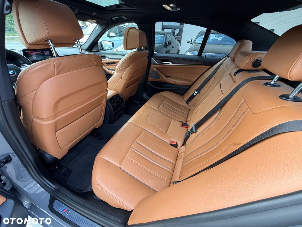 BMW Seria 5 520d xDrive M Sport sport - 25