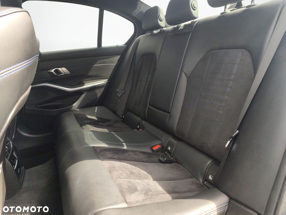 BMW Seria 3 - 15