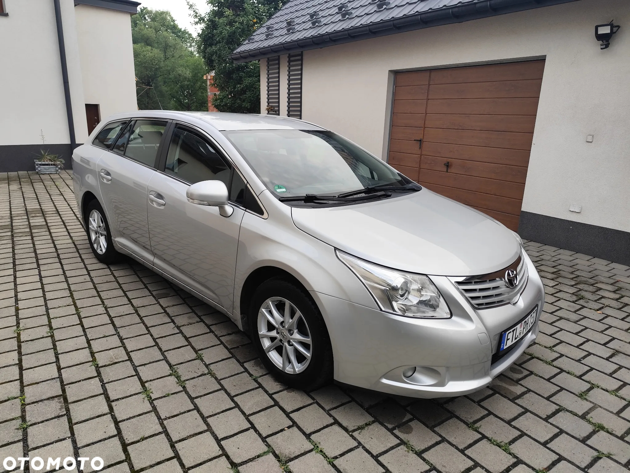 Toyota Avensis 1.6 Active - 22