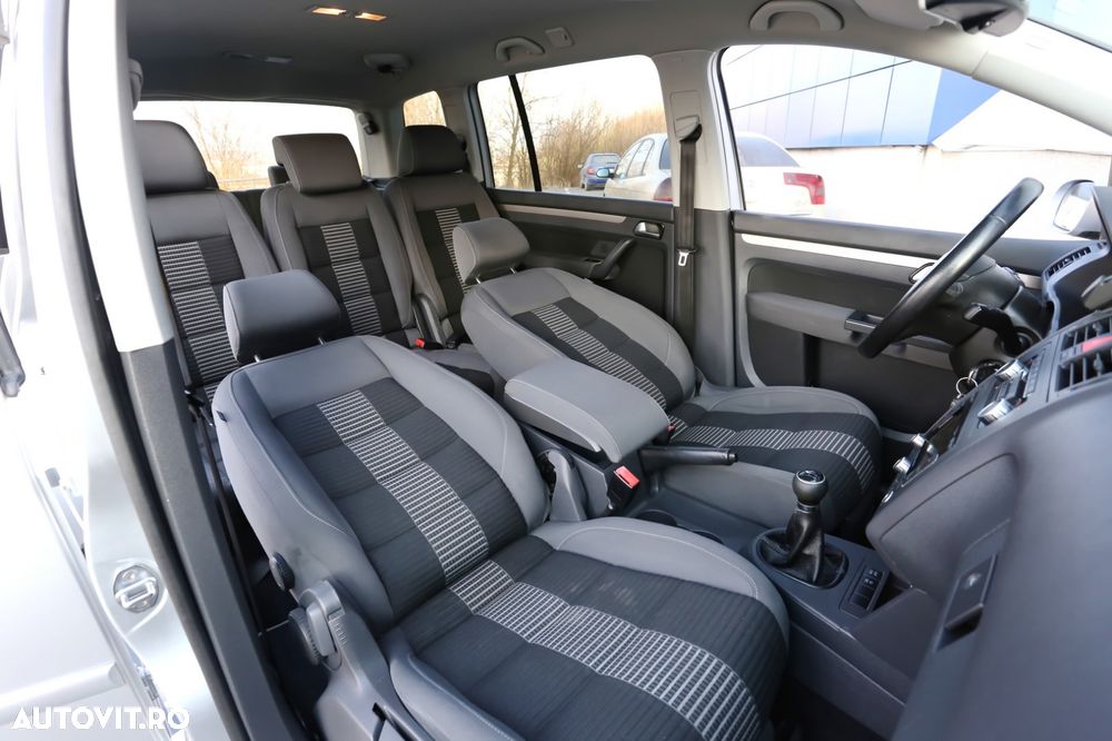 Volkswagen Touran 1.9 TDI DPF Highline - 17