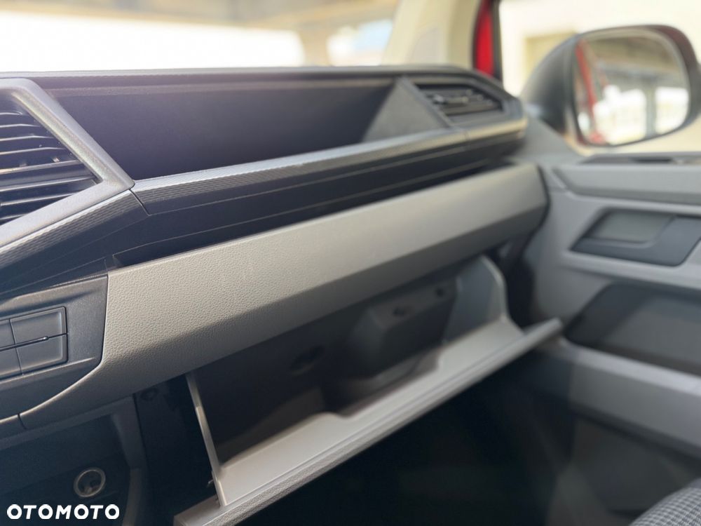 Volkswagen Transporter - 28