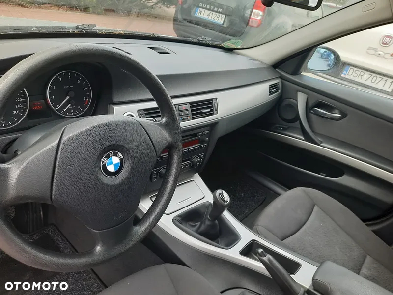 BMW Seria 3 325i - 6