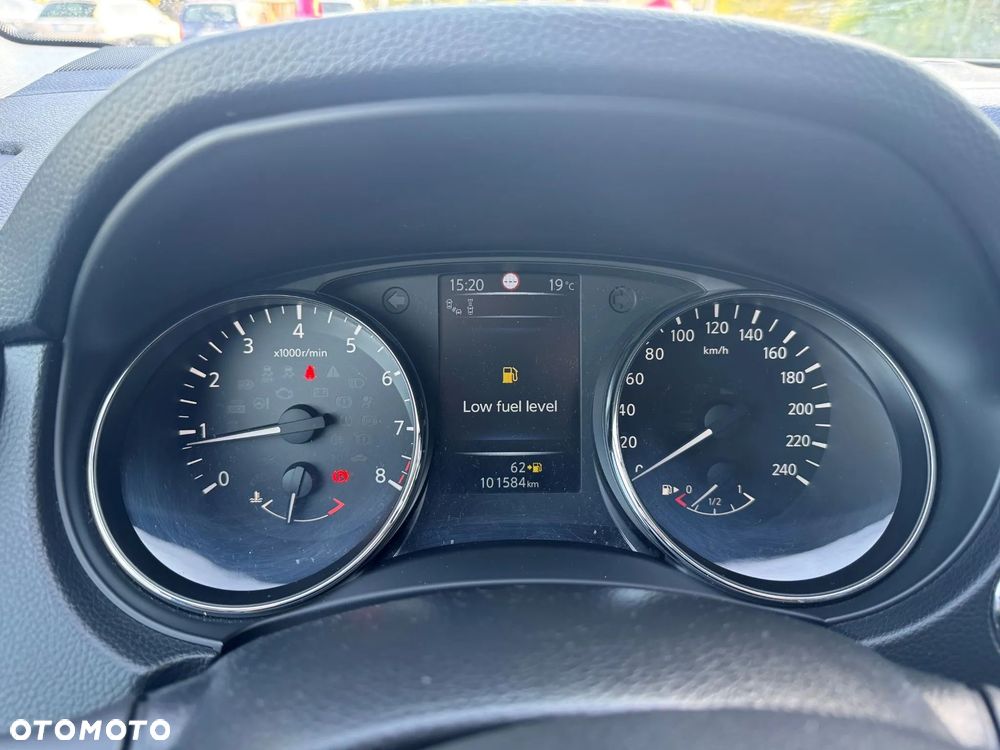 Nissan Qashqai - 14