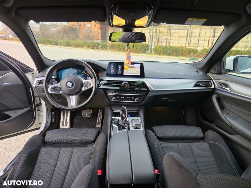 BMW Seria 5 520d Aut. M Sport Edition - 11