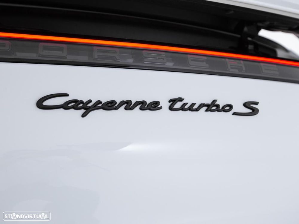 Porsche Cayenne Coupé Turbo S E-Hybrid - 14